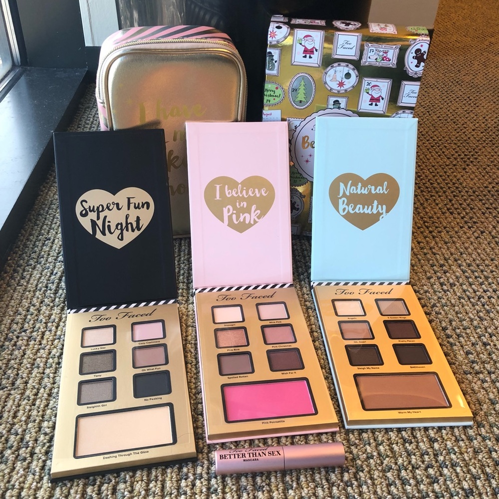 💋NWT💋 Too Faced Best Year Ever 2018 box set!🎅🏼 - Picture 4 of 5